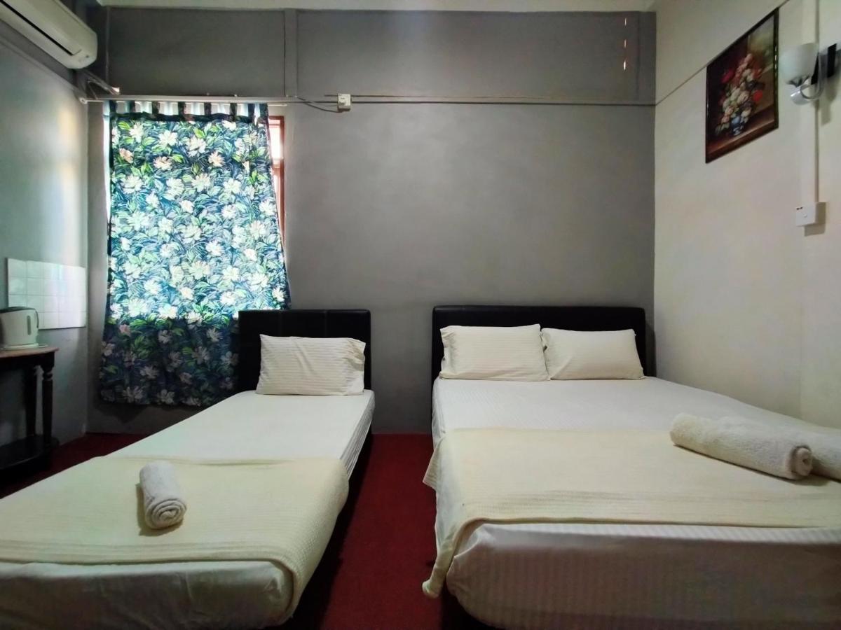 Spot On 89994 Rz Gold Hotel Kuala Kerai Εξωτερικό φωτογραφία