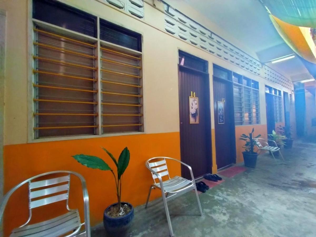 Spot On 89994 Rz Gold Hotel Kuala Kerai Εξωτερικό φωτογραφία